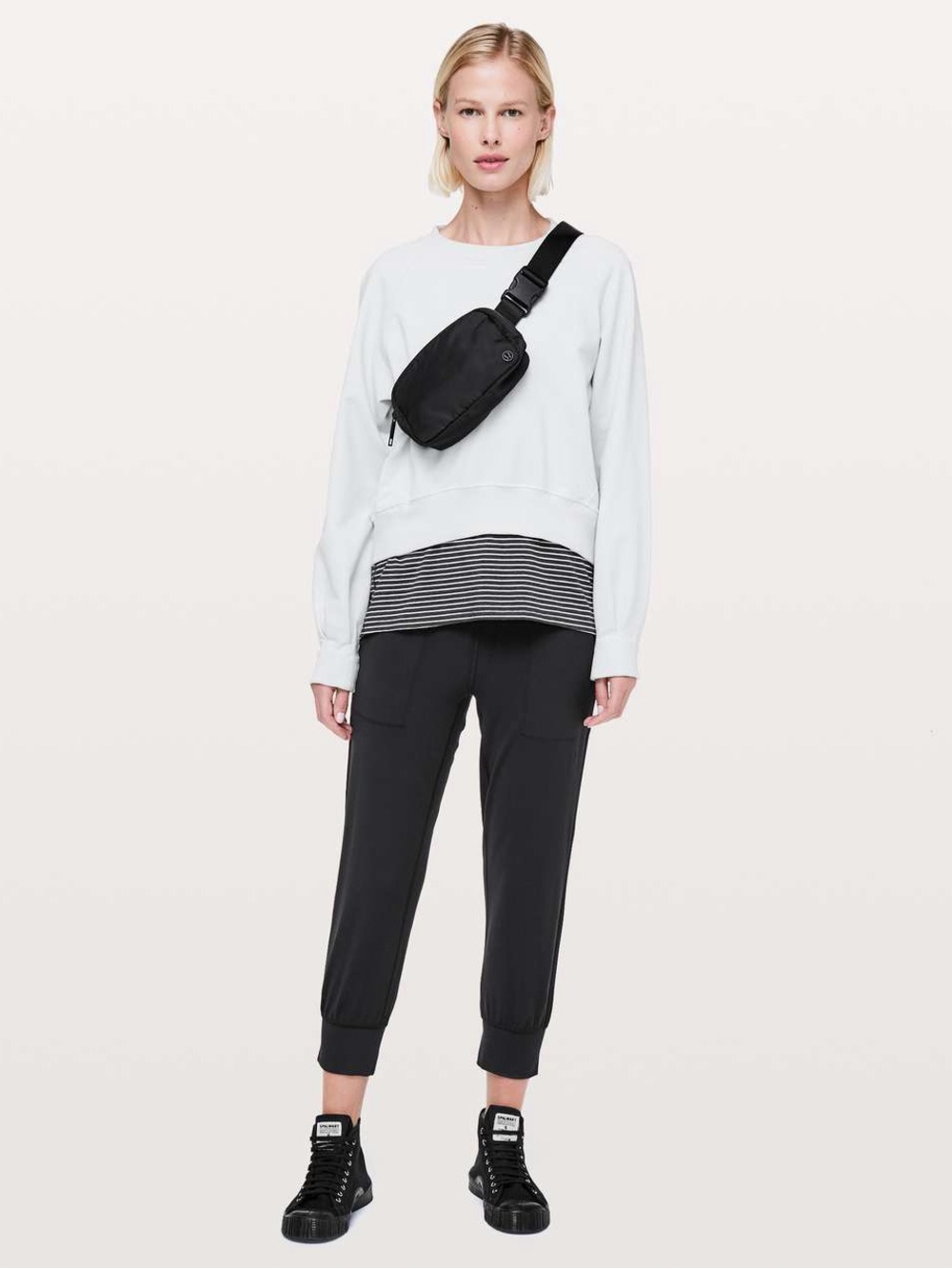 010. Lululemon Align Jogger Crop *23" Black size 10